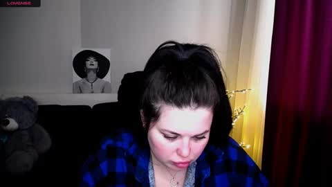 sophia__olsen online show from 02/19/25, 09:39