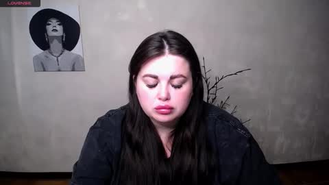sophia__olsen online show from 09/17/25, 05:20