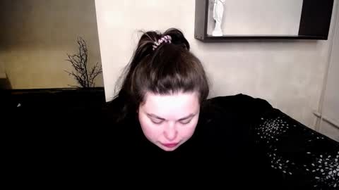 sophia__olsen online show from 11/11/25, 06:24