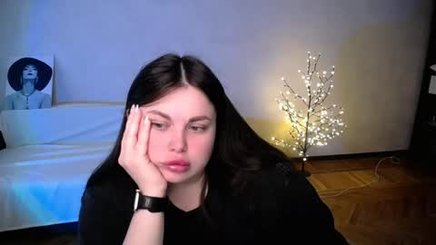 sophia__olsen online show from 06/05/26, 06:52
