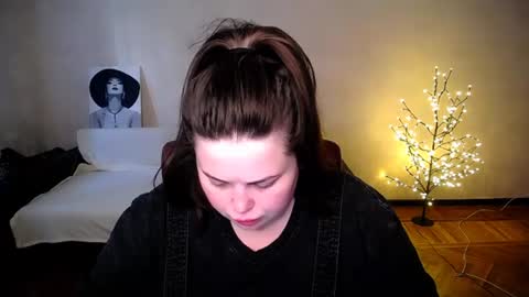 Snapshot of sophia__olsen chatting on 06/21/26, 05:32 sophia__olsen online show from 06/21/26, 05:32