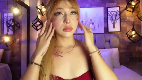 Snapshot of sophia_bellucci chatting on 11/28/25, 11:46 Sophia online show from 11/28/25, 11:46