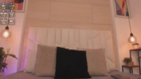 Snapshot of sophia_bonnet chatting on 05/22/26, 11:49 S O P H I A online show from 05/22/26, 11:49