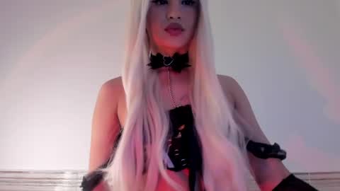 Sophia online show from 04/05/26, 10:51