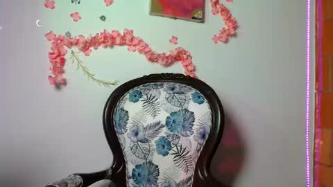 Snapshot of sophia_dazza398 chatting on 10/18/25, 10:10 sophia online show from 10/18/25, 10:10