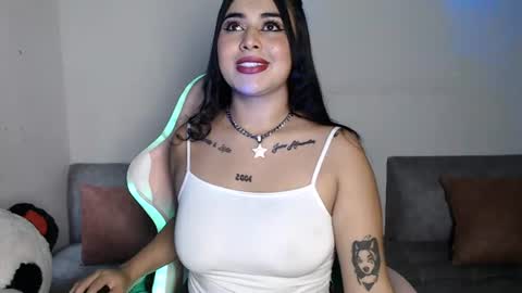 Snapshot of sophia_dazza398 chatting on 06/19/26, 04:11 sophia online show from 06/19/26, 04:11