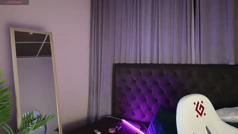 Sophia online show from 12/09/24, 01:29