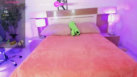 Snapshot of sophia_duarte_ chatting on 05/27/26, 11:51 sophia_duarte_ online show from 05/27/26, 11:51