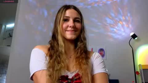 Sophia online show from 12/04/25, 07:06
