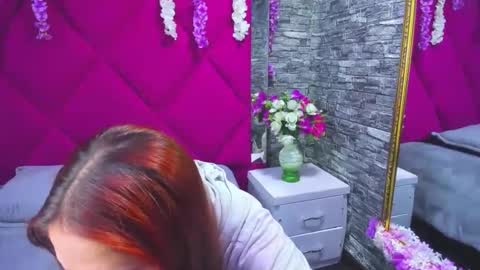 Snapshot of sophia_greey chatting on 10/17/25, 03:47 sophia_greey online show from 10/17/25, 03:47