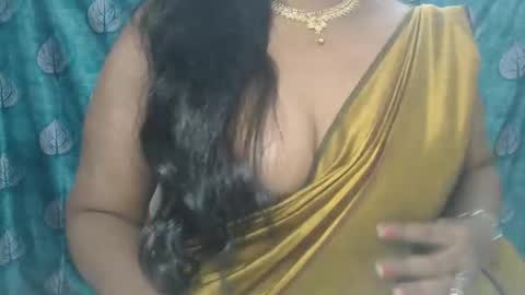 Snapshot of sophia_indian chatting on 12/20/25, 05:47 Sophia Tamil online show from 12/20/25, 05:47