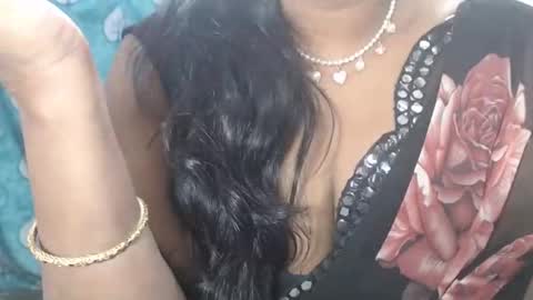 Snapshot of sophia_indian chatting on 01/06/26, 05:33 Sophia Tamil online show from 01/06/26, 05:33