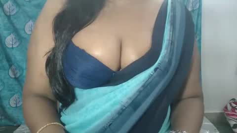 Snapshot of sophia_indian chatting on 01/10/26, 06:31 Sophia Tamil online show from 01/10/26, 06:31