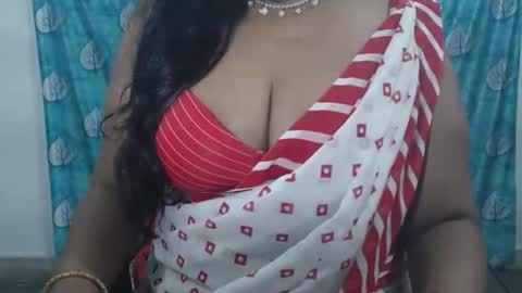 Snapshot of sophia_indian chatting on 02/11/26, 05:45 Sophia Tamil online show from 02/11/26, 05:45