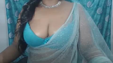 Snapshot of sophia_indian chatting on 03/08/26, 06:50 Sophia Tamil online show from 03/08/26, 06:50