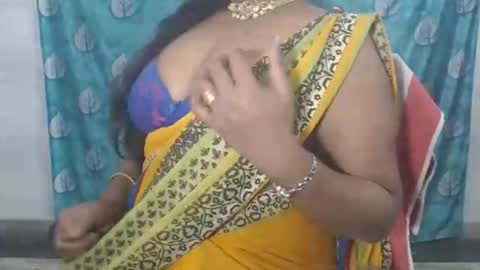 Snapshot of sophia_indian chatting on 03/27/26, 06:52 Sophia Tamil online show from 03/27/26, 06:52