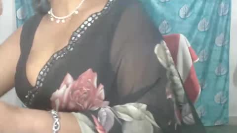 Snapshot of sophia_indian chatting on 03/28/26, 06:02 Sophia Tamil online show from 03/28/26, 06:02