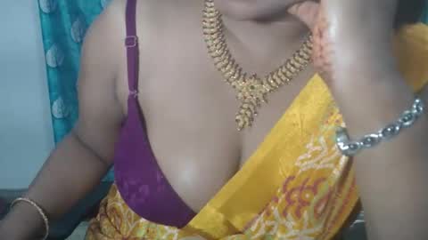 Snapshot of sophia_indian chatting on 04/06/26, 05:47 Sophia Tamil online show from 04/06/26, 05:47