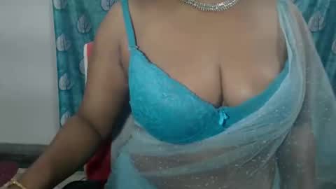 Snapshot of sophia_indian chatting on 04/12/26, 07:57 Sophia Tamil online show from 04/12/26, 07:57