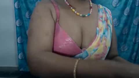 Snapshot of sophia_indian chatting on 04/24/26, 05:21 Sophia Tamil online show from 04/24/26, 05:21