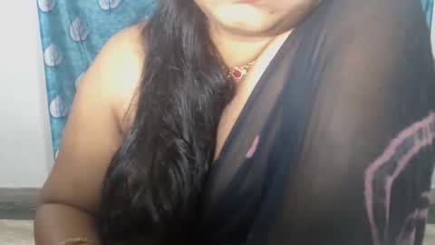 Snapshot of sophia_indian chatting on 04/29/26, 05:30 Sophia Tamil online show from 04/29/26, 05:30