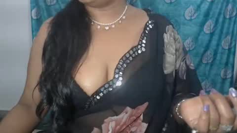 Snapshot of sophia_indian chatting on 05/02/26, 06:40 Sophia Tamil online show from 05/02/26, 06:40