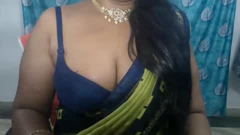 Snapshot of sophia_indian chatting on 05/02/26, 06:46 Sophia Tamil online show from 05/02/26, 06:46
