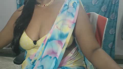 Snapshot of sophia_indian chatting on 05/20/26, 06:52 Sophia Tamil online show from 05/20/26, 06:52