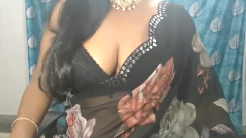 Snapshot of sophia_indian chatting on 06/02/26, 04:36 Sophia Tamil online show from 06/02/26, 04:36