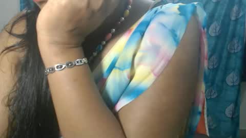 Snapshot of sophia_indian chatting on 06/08/26, 05:57 Sophia Tamil online show from 06/08/26, 05:57