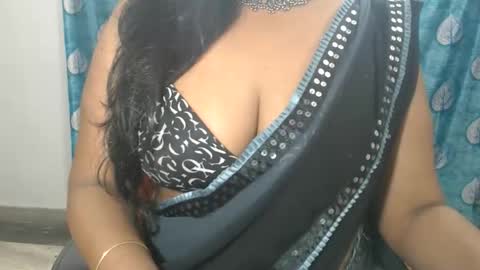 Snapshot of sophia_indian chatting on 06/09/26, 06:14 Sophia Tamil online show from 06/09/26, 06:14