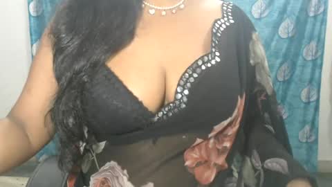 Snapshot of sophia_indian chatting on 06/12/26, 05:39 Sophia Tamil online show from 06/12/26, 05:39
