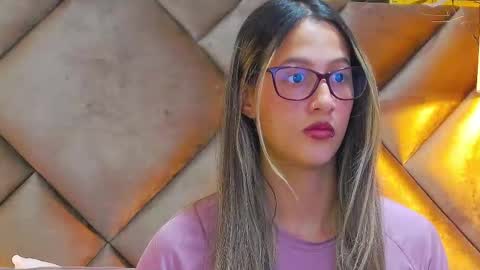 Sofia online show from 12/14/25, 04:23