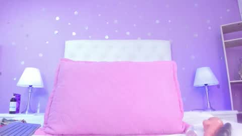 Snapshot of sophia_models chatting on 01/15/26, 07:50 Sophia online show from 01/15/26, 07:50