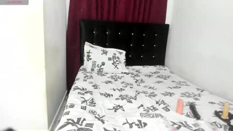 Snapshot of sophia_moons_ chatting on 03/11/26, 12:38 sophia_moons_ online show from 03/11/26, 12:38