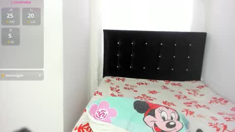 Snapshot of sophia_moons_ chatting on 03/19/26, 01:59 sophia_moons_ online show from 03/19/26, 01:59