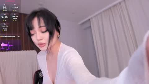 Snapshot of sophia_squirtits chatting on 01/12/25, 06:05 QUEEN OF SQUIRT online show from 01/12/25, 06:05