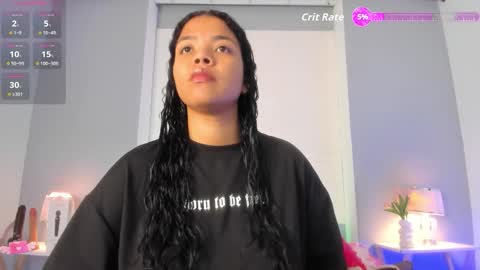 Snapshot of sophia_stonne chatting on 11/08/25, 11:43 S O P H I A online show from 11/08/25, 11:43