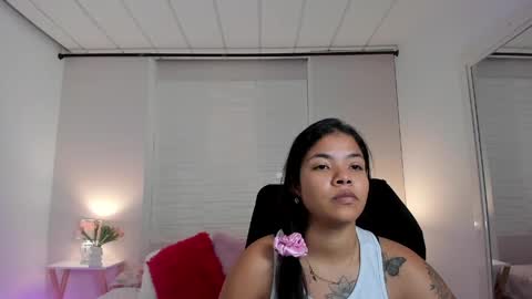 Snapshot of sophia_stonne chatting on 04/08/26, 12:05 S O P H I A online show from 04/08/26, 12:05