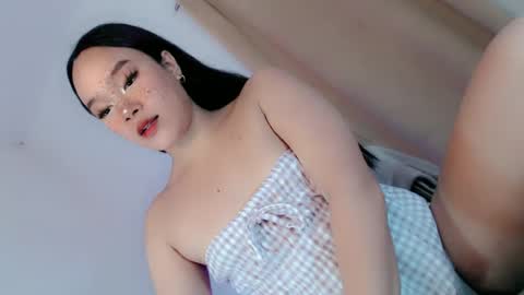 sophia_walker18 online show from 07/06/26, 04:09