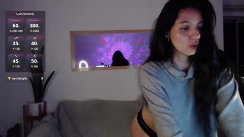 Snapshot of sophia_whispers chatting on 09/15/25, 02:44 Sophia online show from 09/15/25, 02:44