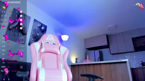 Sophia Wilians  online show from 12/13/24, 11:34
