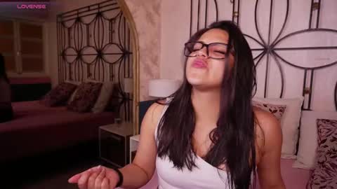 Sofi online show from 12/05/25, 11:19