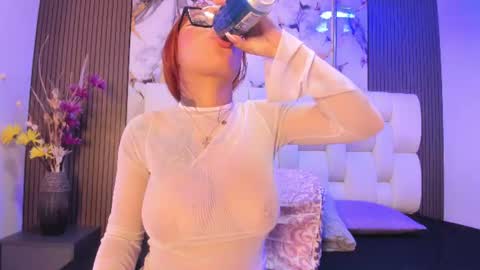 sophiaa10 online show from 06/11/26, 12:32