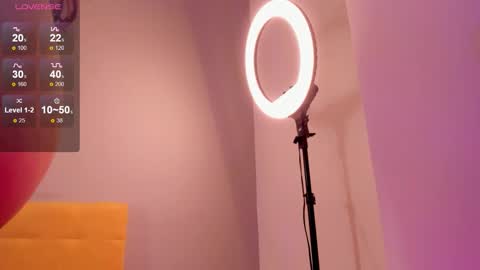 Sophia online show from 10/16/25, 01:39