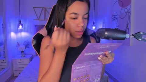 Sophie Hill  online show from 11/30/25, 12:31