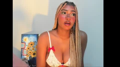 Snapshot of sophiabloss chatting on 06/17/26, 11:49 Sophie online show from 06/17/26, 11:49