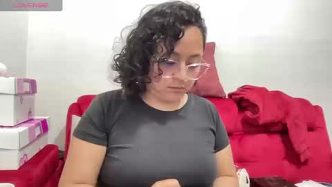 sophiaburton online show from 09/11/25, 11:16