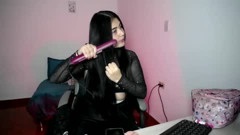 Snapshot of sophiadazza666 chatting on 10/21/25, 10:43 sophia online show from 10/21/25, 10:43