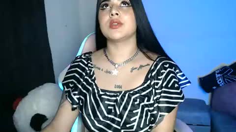 Snapshot of sophiadazza666 chatting on 07/05/26, 11:01 sophia online show from 07/05/26, 11:01